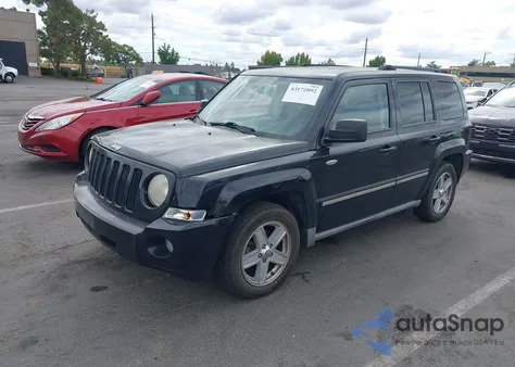 2010 Jeep Patriot Sport z USA, uszkodzony, nr VIN 1J4NT1GA7AD654256